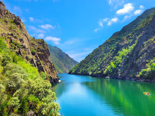 Pirag&uuml;as en el Sil