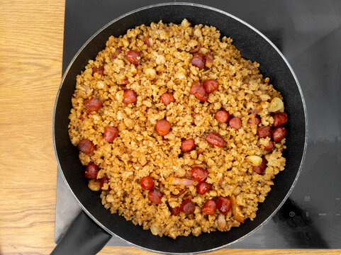 Paella de migas conchorizo