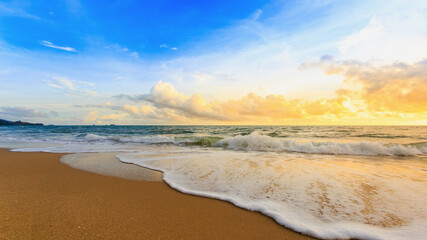 Obraz premium Beautiful sea landscape outdoor paradise during sunset time nature background