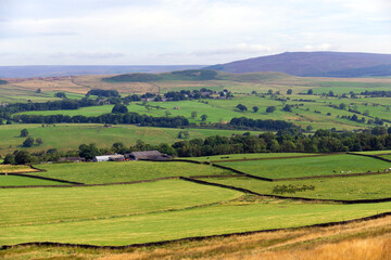Fototapeta premium Farmland view from Draughton Heights.