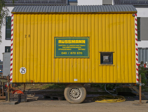 gelber Bauwagen, Seitenansicht