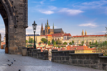 Fototapeta premium St Vitus Cathedral on Hradcany castle hill seen from Charles bridge (Karlův most) Prague, Czech Republic