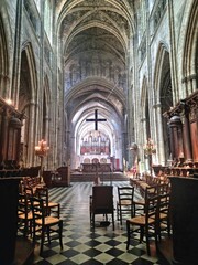interior of the church of Cath&eacute;drale Saint-Andr&eacute; de Bordeaux 