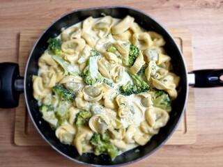 Tortellini mit Brokkoli