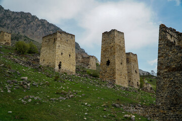 Obraz premium ruins of fortresses in the mountains