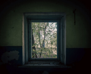 Fototapeta premium destroyed building in a city lost during the war with Ukraine