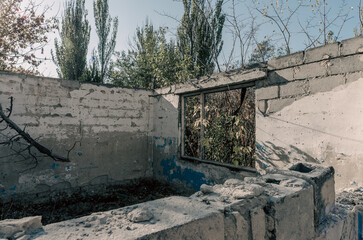 destroyed building in a city lost during the war with Ukraine