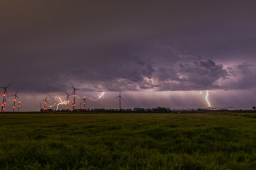 Gewitter im Windpark