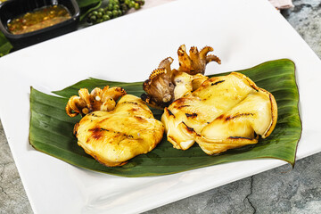 Delicous Grilled cuttlefish with sauce