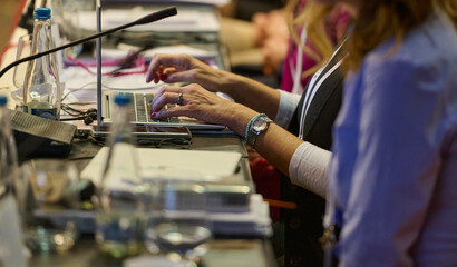 Dynamic Business Seminar: Strategic Collaboration and Project Planning