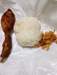 Fried chicken with sticky rice.