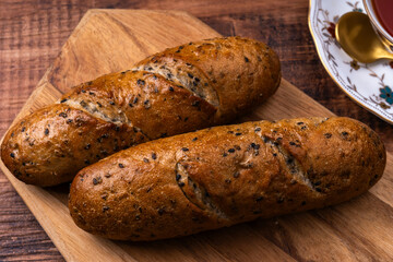 黒胡麻コッペパンと紅茶