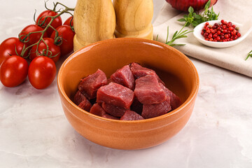 Raw beef cubes for cooking