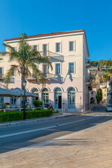 Naklejka premium greece old capital nafplion streets shops churches castle and colorful houses quiet hours tourist destination