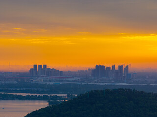Naklejka premium Summer sunrise scenery of Wuhan East Lake Scenic Area