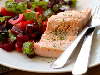  boiled salmon with salad