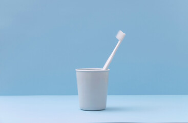 Toothbrush and cup. 歯ブラシとコップ