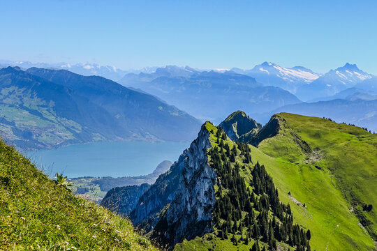Stockhorn, Aussichtspunkt, Alpen, Thunersee, Wanderweg, Bergwiese, Bergkr&auml;uter, Bergbahn, Hinterstockensee, Wandern, Klettern, Berner Oberland, Simmental, Kanton Bern, Sommer, Schweiz
