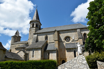 L’église du Saint-Sépulcre de la ville de Villeneuve d’Aveyron