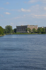 Санкт-Петербург. Река Средняя Невка. Здание Венеция
Saint-Petersburg. The Srednyaya Nevka River. Venice Building