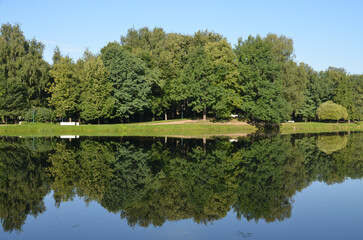 Санкт-Петербург. Пруд Таврического сада
Saint-Petersburg. The pond of the Tauride Garden