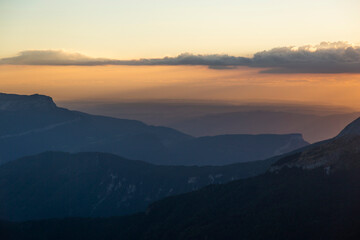 montañas en los alpes