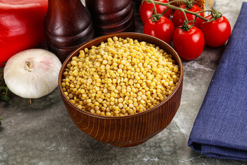 Dry ptitim heap in the bowl