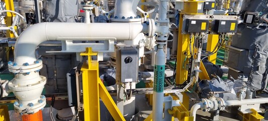 Oil and gas processing platform FPSO