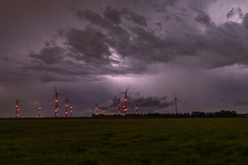 Gewitter im Windpark