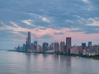 Fototapeta premium Skyline view of Wuhan City landmark