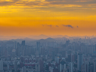 Fototapeta premium Skyline view of Wuhan City landmark