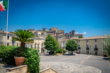 Cosenza - Callejón del centro histórico - Pueblo medieval italiano