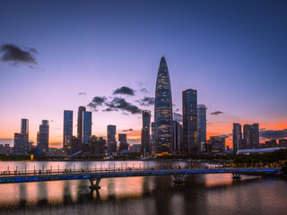Fototapeta premium city skyline at night