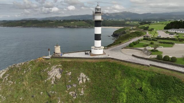 Faro de San Agustin en Ortiguera Asturias