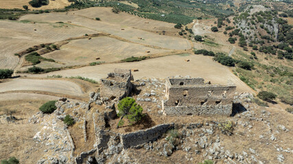 ruinas del castillo de vallehermoso en el termino municipal de Olvera, Andalucía