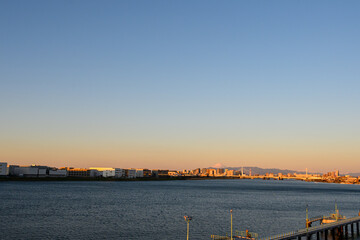 多摩川河口　初日の出、日の出、富士山、川崎市街