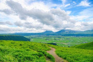 Fototapeta premium 阿蘇国立公園 大観峰からの一望