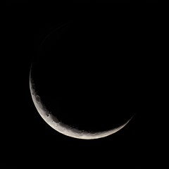 Obraz premium waxing-crescent-moon-in-dark-sky