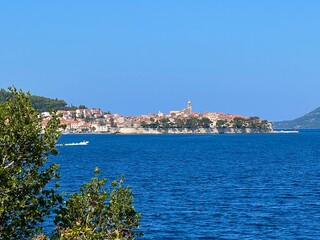 Obraz premium Panoramic view of Korcula from the island ob Badija