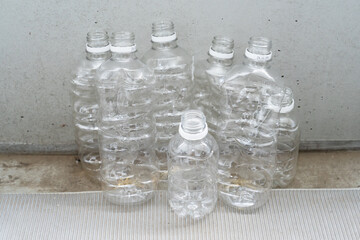 環境保護　ペットボトルを捨てないで