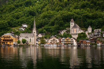 Fototapeta premium Panoramic view of the village of Hallstatt on Lake Hallstatt in Austria.