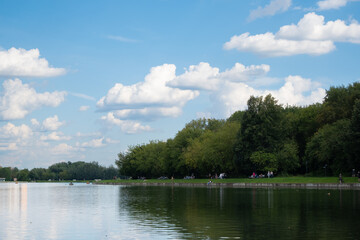 Obraz premium Kuskovo park in sunny summer day
