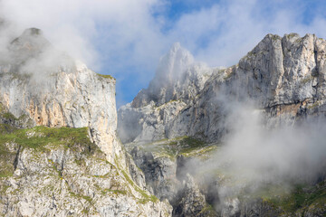 Spanien  - Nationalpark Picos de Europa:  Wildromantisches Bergmassiv