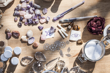 Edellsteine und Schutzsymbole