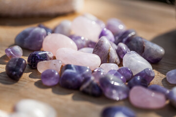 Rosenquarz und Amethyst 