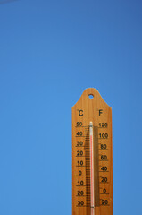Termometer showing the hight temperature in summer