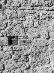 Altes Mauerwerk einer Stadtmauer 