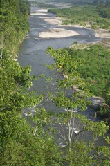 Paisajes,rios montañas y mucho verde en el estado Merida,Venezuela.
Aunque Merida es un estado conocido por sus altas montañas no deja de tener amplios valles muy verdes,ideales para el cultivo y la g