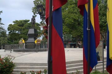 Naklejka premium Plazas Bolivar en el Estado Merida,Venezuela. En cada rincon del pais hay una plaza Bolivar en homenaje al Libertador de 6 Naciones,en los dias festivos se le rinde homenaje a su memoria.
