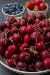 Les petits fruits colorés